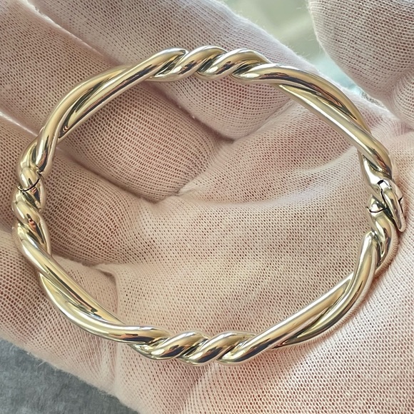 David Yurman Authentic 7mm Heavy
Continuance-Bangle Bracelet-Size Lg Oval - Picture 12 of 12